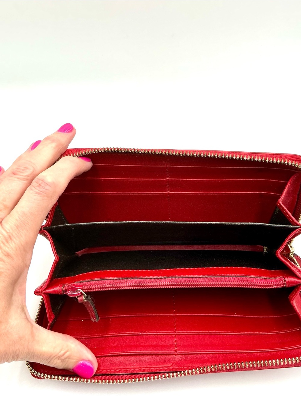 Gucci Red Heart Zip-Around Wallet # 1173 - Picture 3 of 6